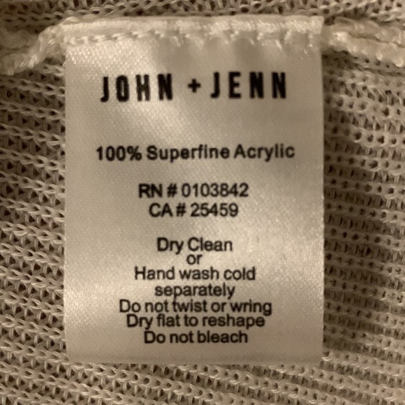 EUC John + Jenn sweater - Picture 8 of 9